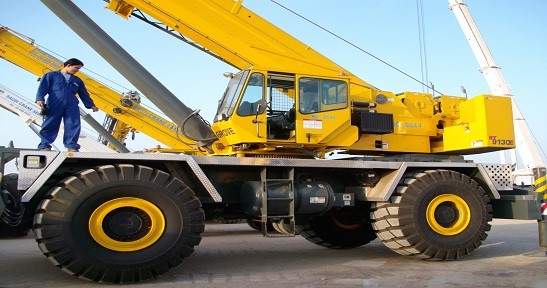 Grove RT 9130E. 130 Ton RT crane